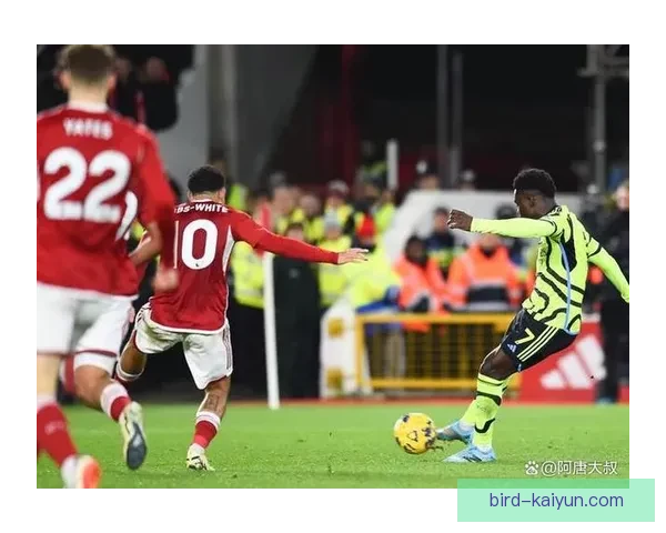 Saka精彩突破助力球队，展现强劲攻势提升竞争力