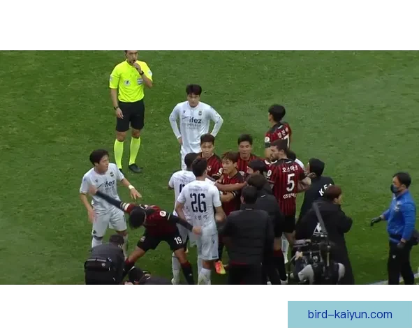 K联赛降级戏持续升温，各队状态与表现关系紧密值得关注。